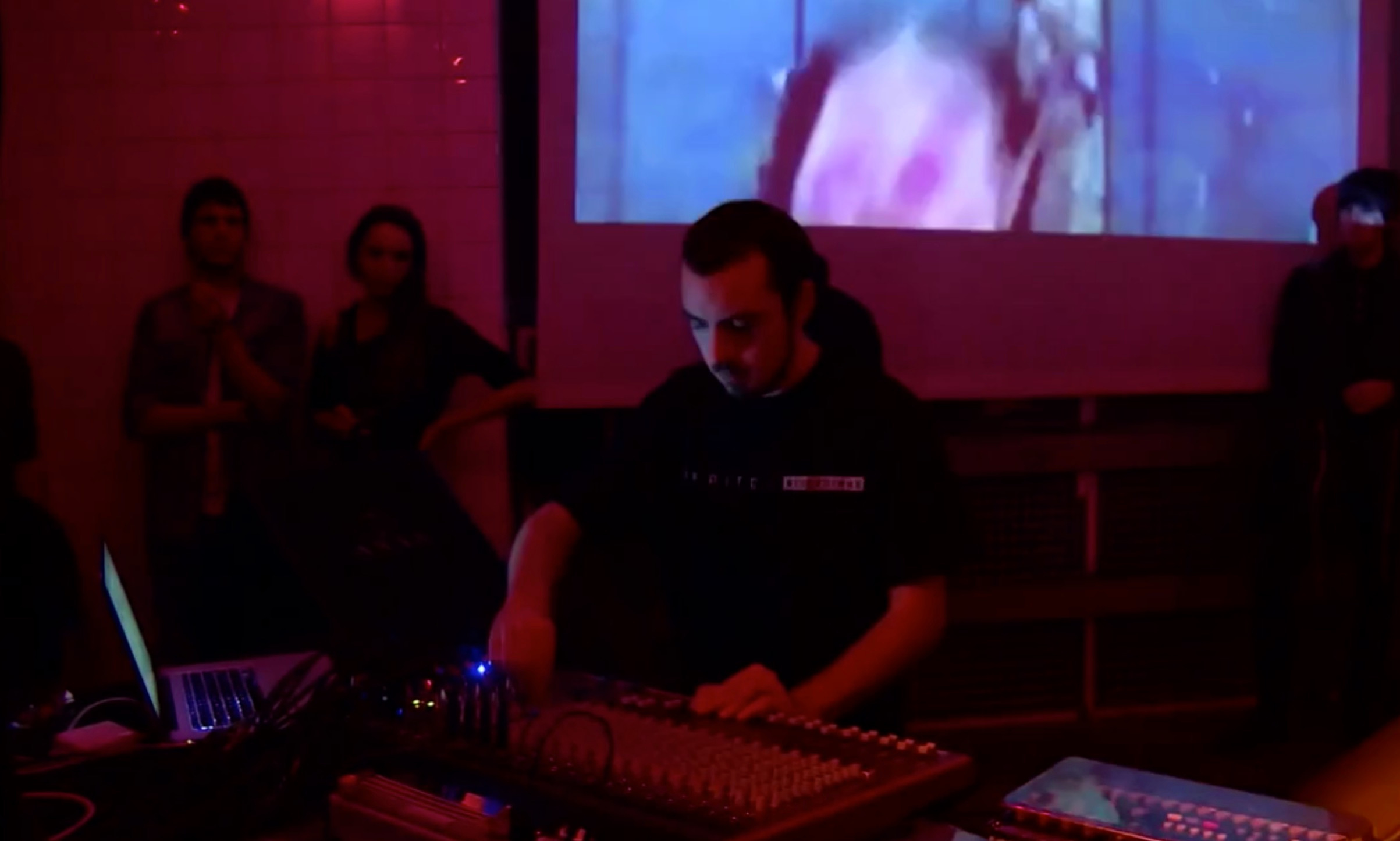 Photo of set Shapednoise.