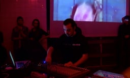 Shapednoise