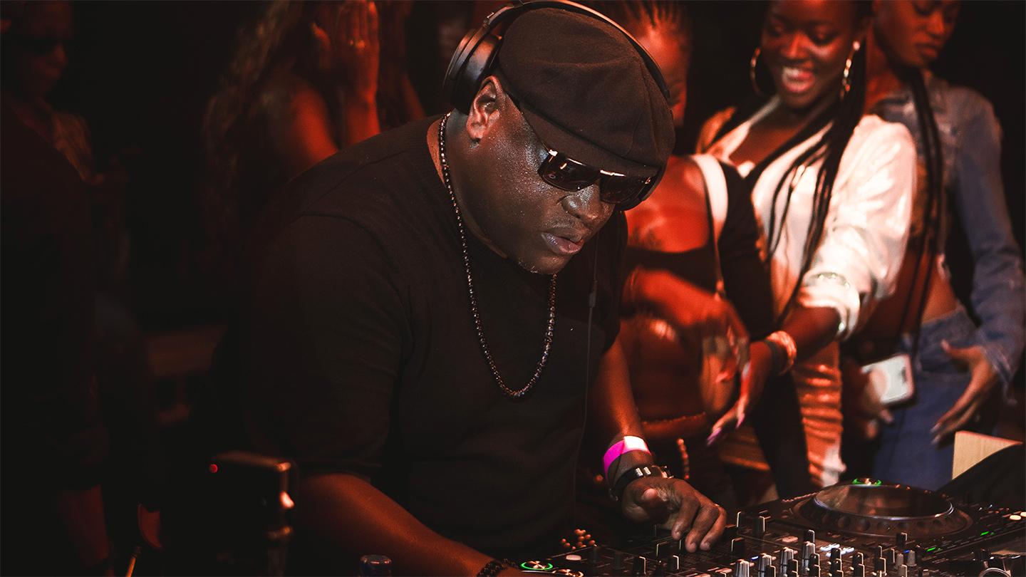 Photo of set DJ Jacob.