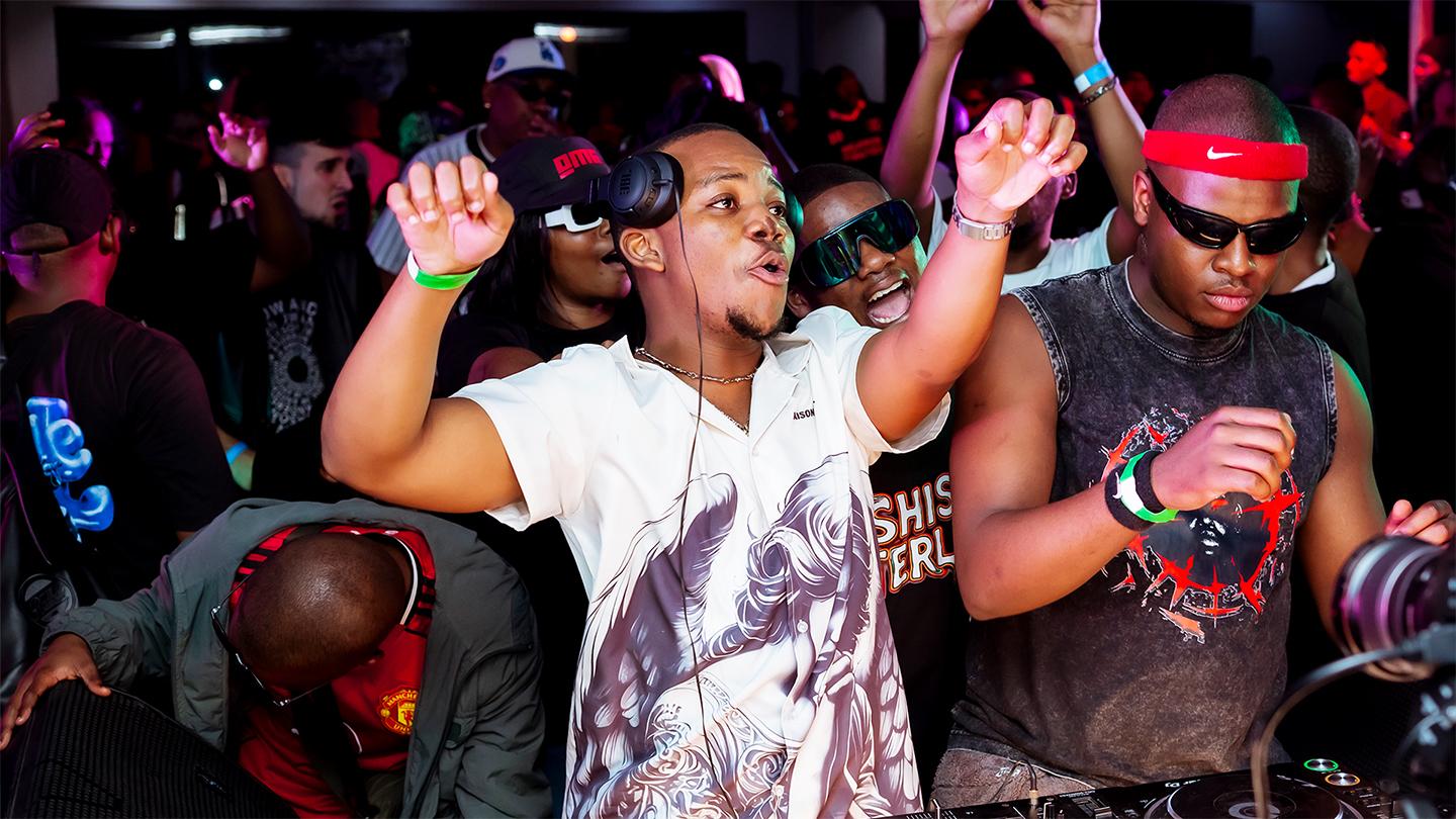 Photo of set DJKnator B2B K.C Driller.