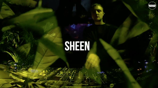 Photo of set Sheen.