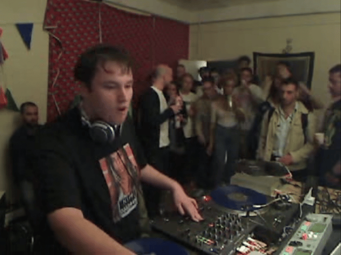Photo of set Hudson Mohawke.
