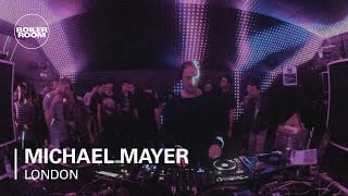 Photo of set Michael Mayer.