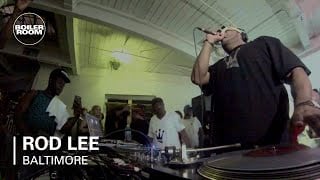 Photo of set Rod Lee.
