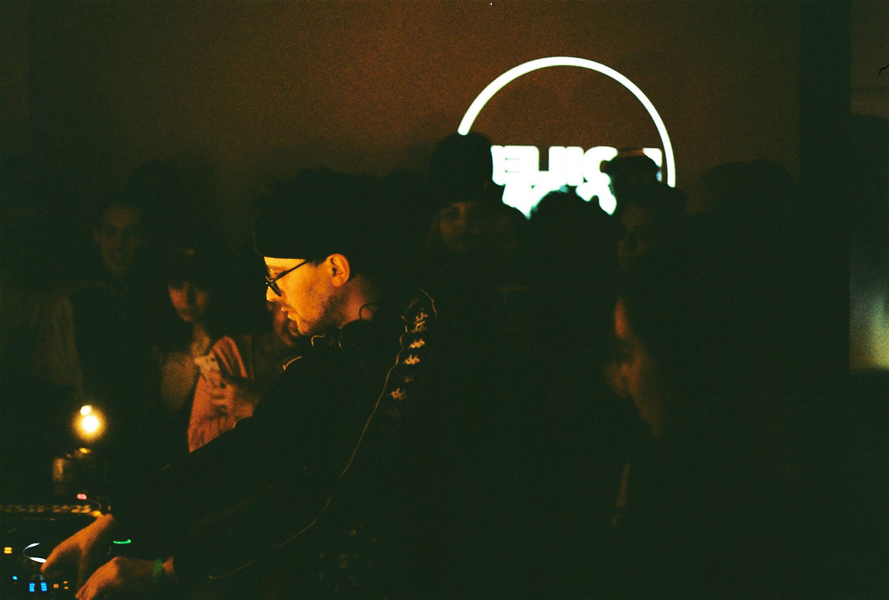 Photo of set TSVI.