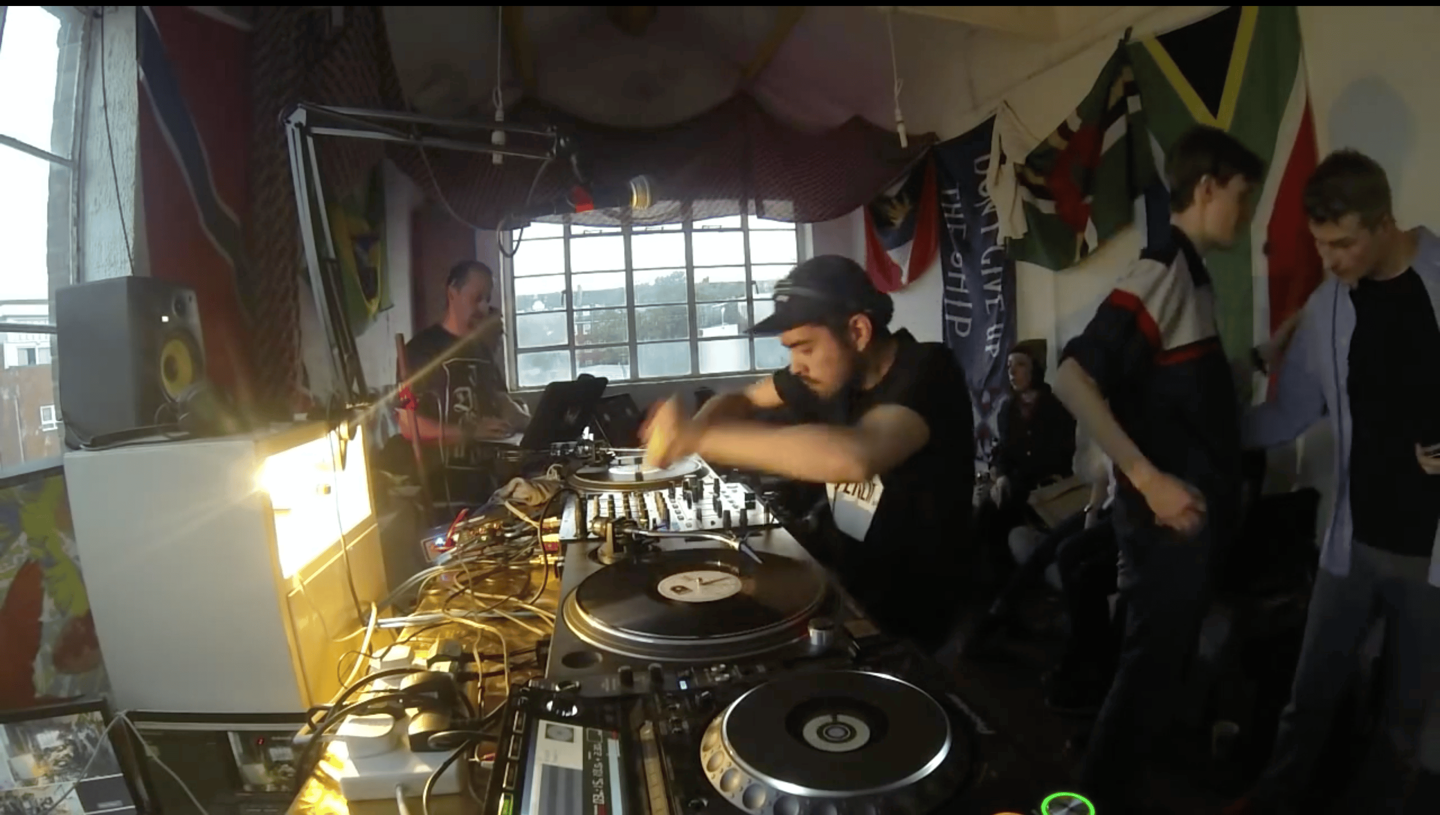 Photo of set Oneman.