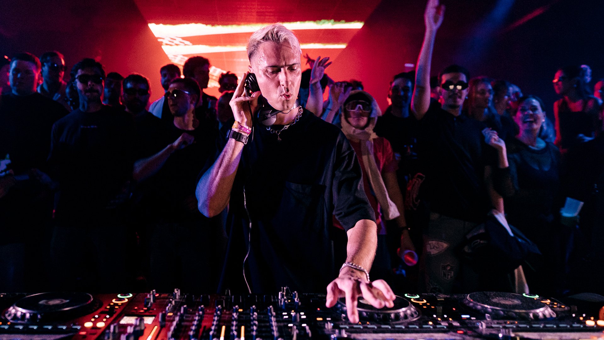 Photo of set Boys Noize.