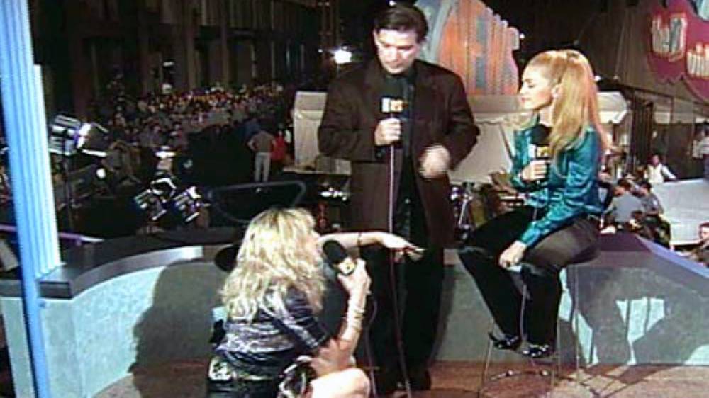 Photo of set Madonna & Courtney Love on MTV.