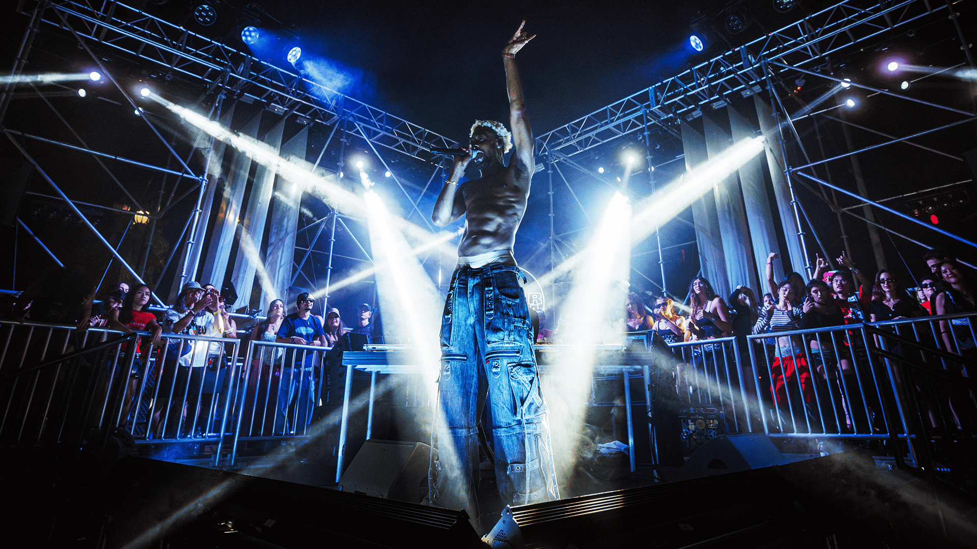 Photo of set Danny Brown.