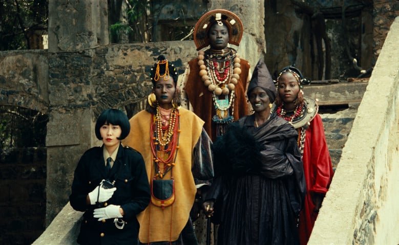 Photo of set Hyenas.