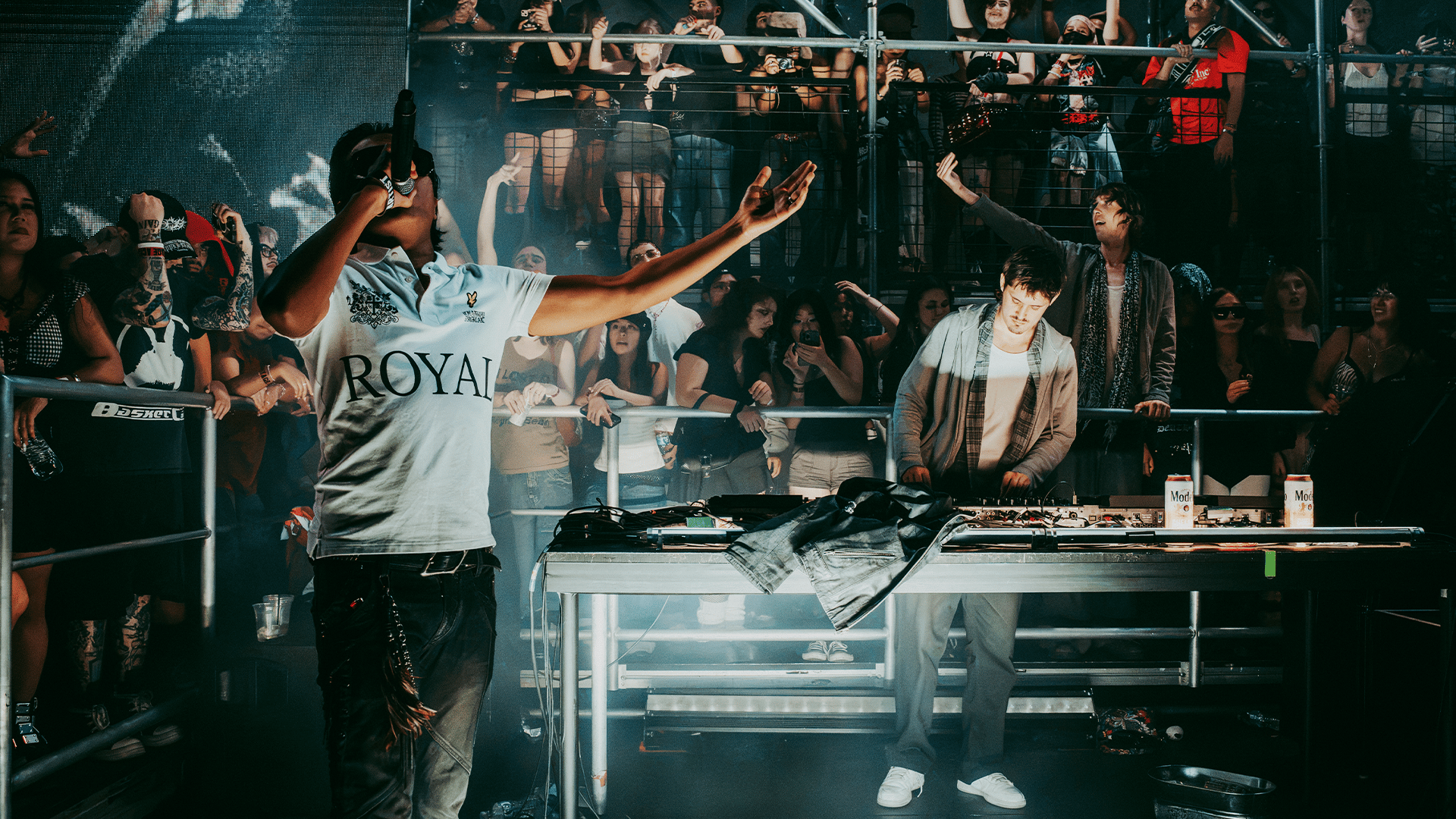 Photo of set Thaiboy Digital.