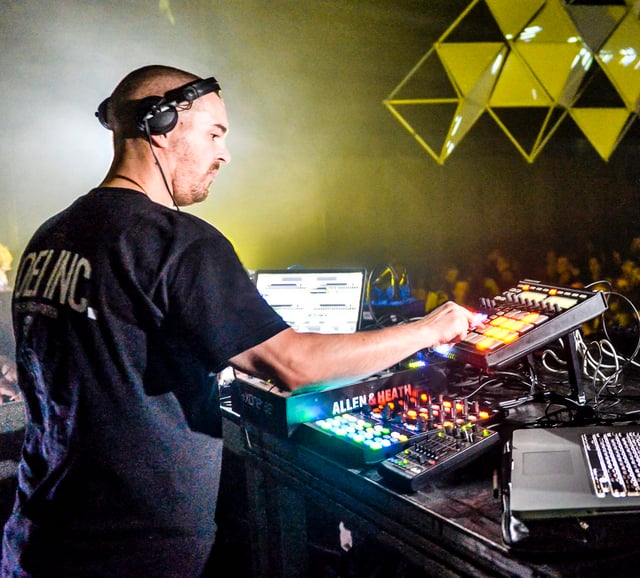 Speedy J-profile-image