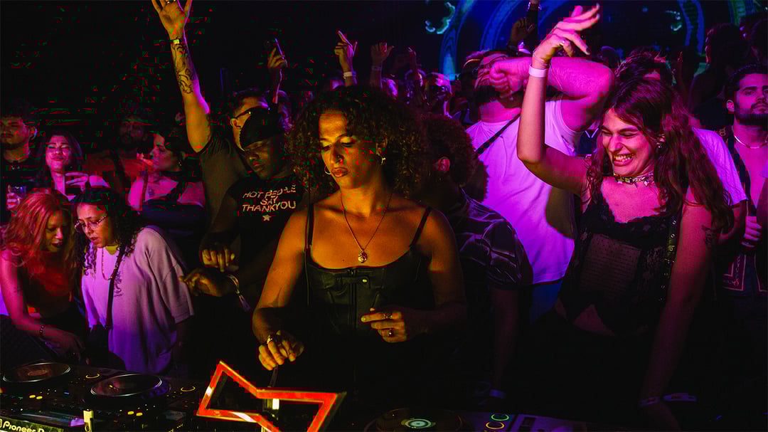 Photo of set Idlibra.