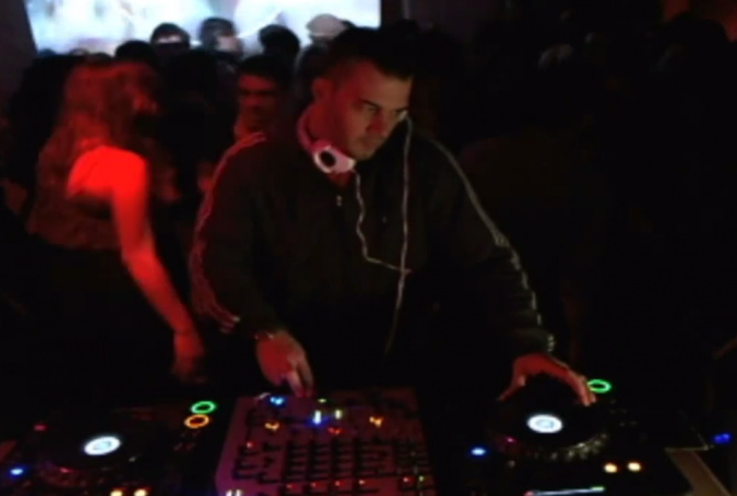 Photo of set Joey Beltram.