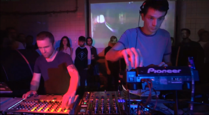 Photo of set Lakker.