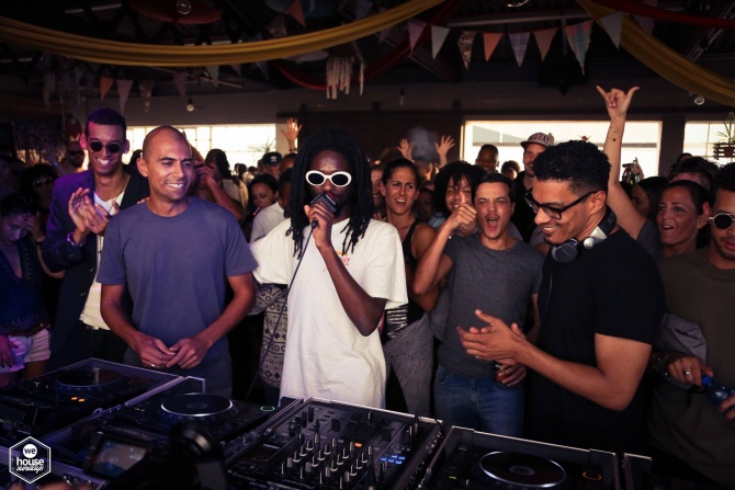 Photo of set Leighton Moody b2b Cassiem Latief.