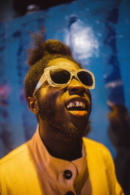 Photo of set Denzel Himself.