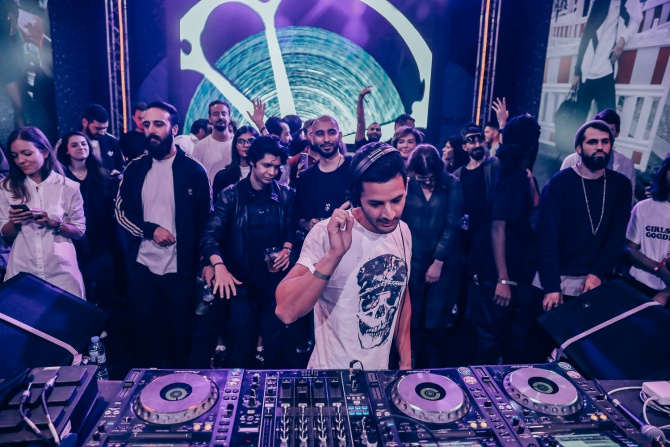 Photo of set Nasrawi.