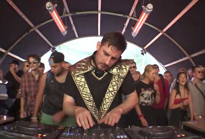 Photo of set Bufiman.