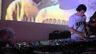 Photo of set Chavez B2B Velasco.