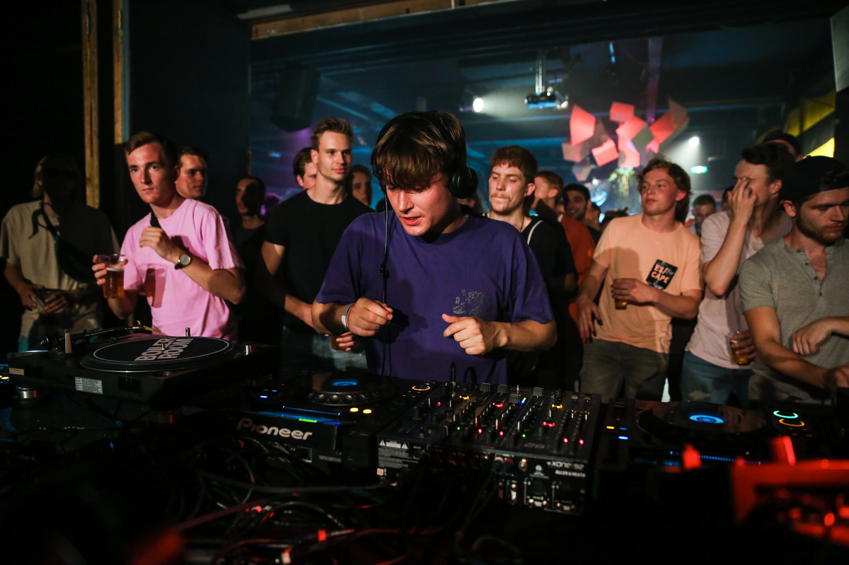 Photo of set Job Sifre.