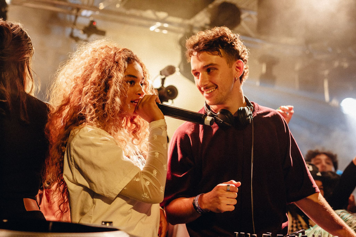 Photo of set James Pepper.