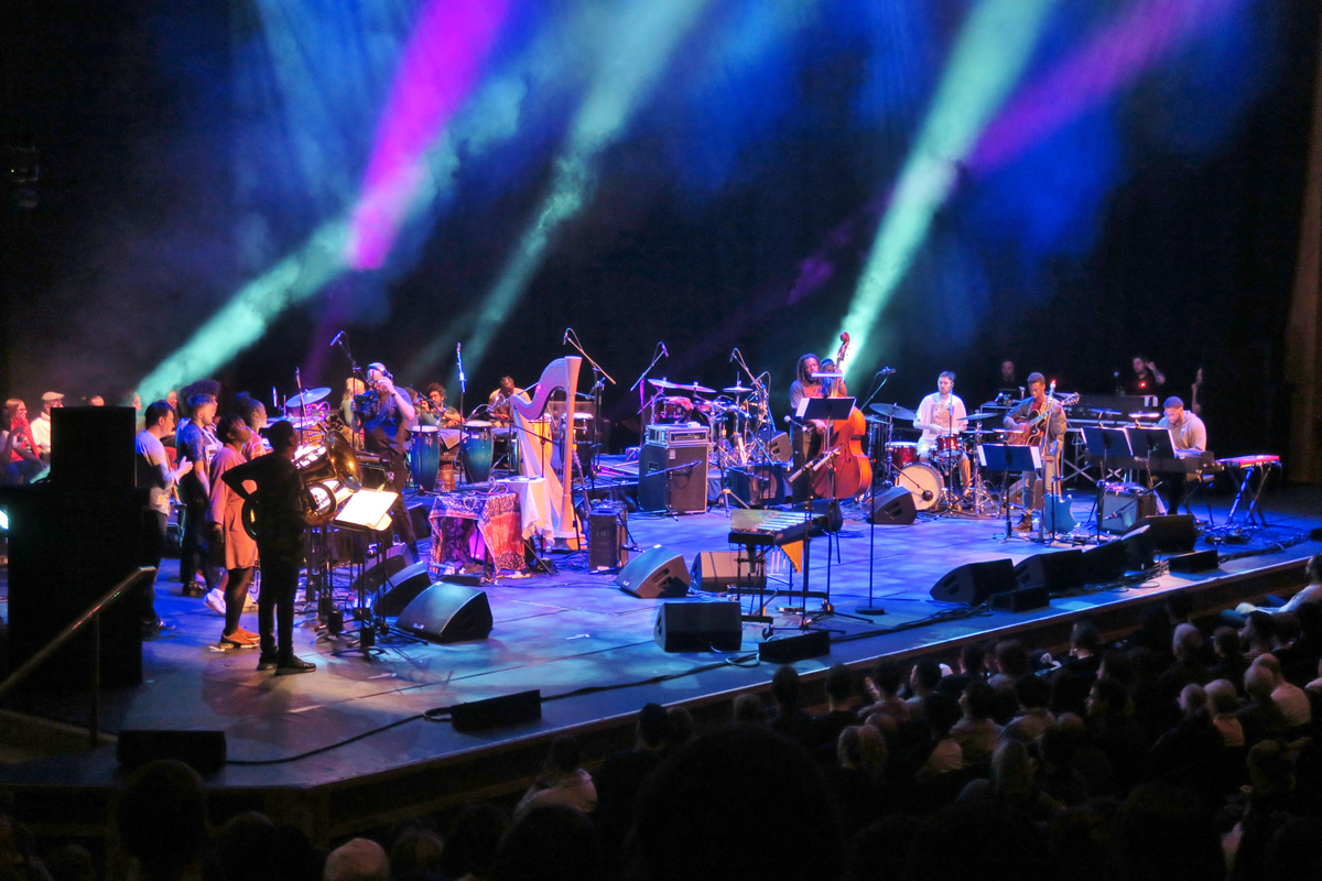 Photo of set Total Refreshment Centre: Dreaming The City.