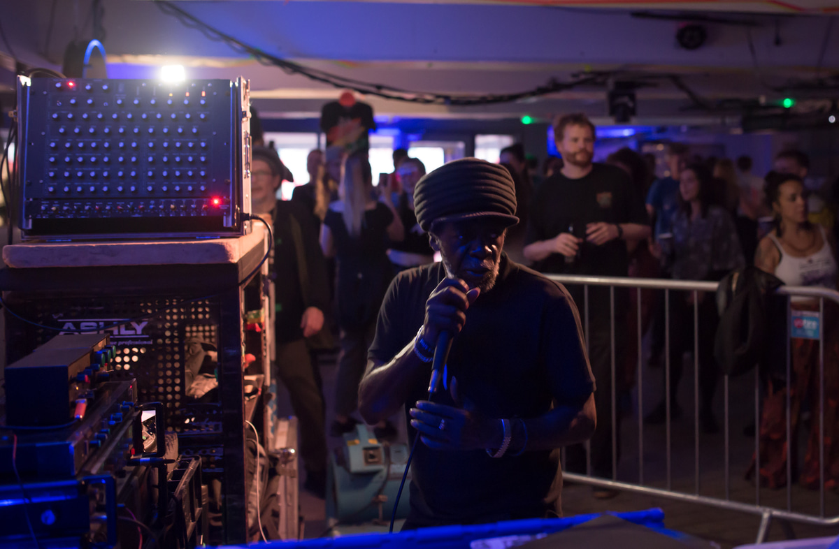 Photo of set Aba Shanti-I.