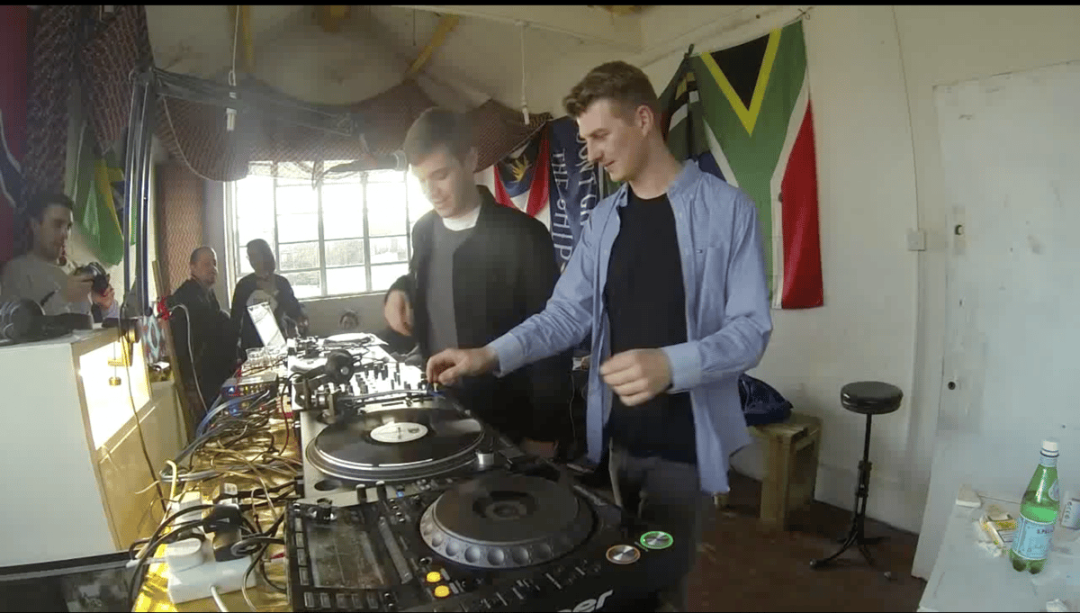 Photo of set Addison Groove.