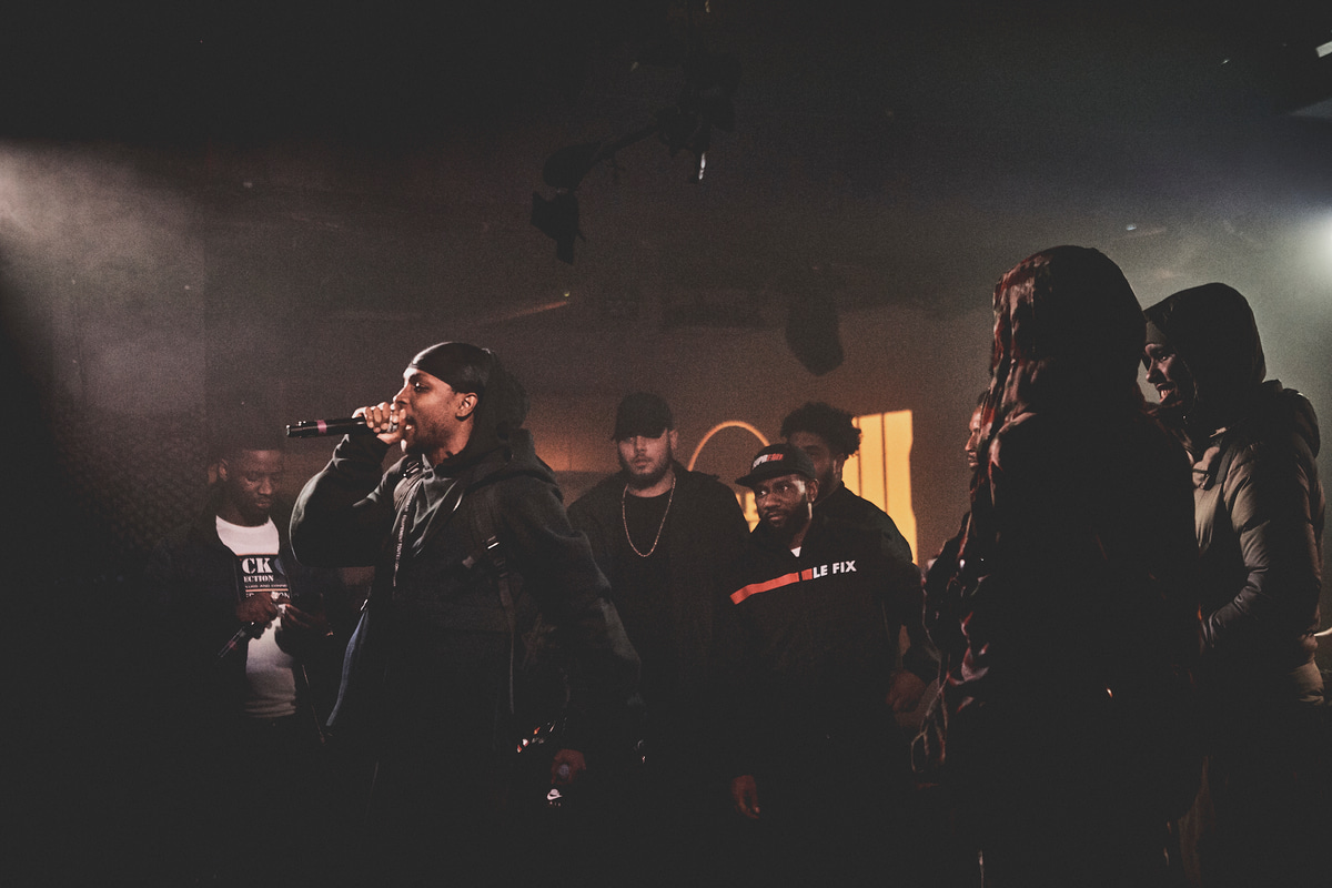 Photo of set Last Man Standing.