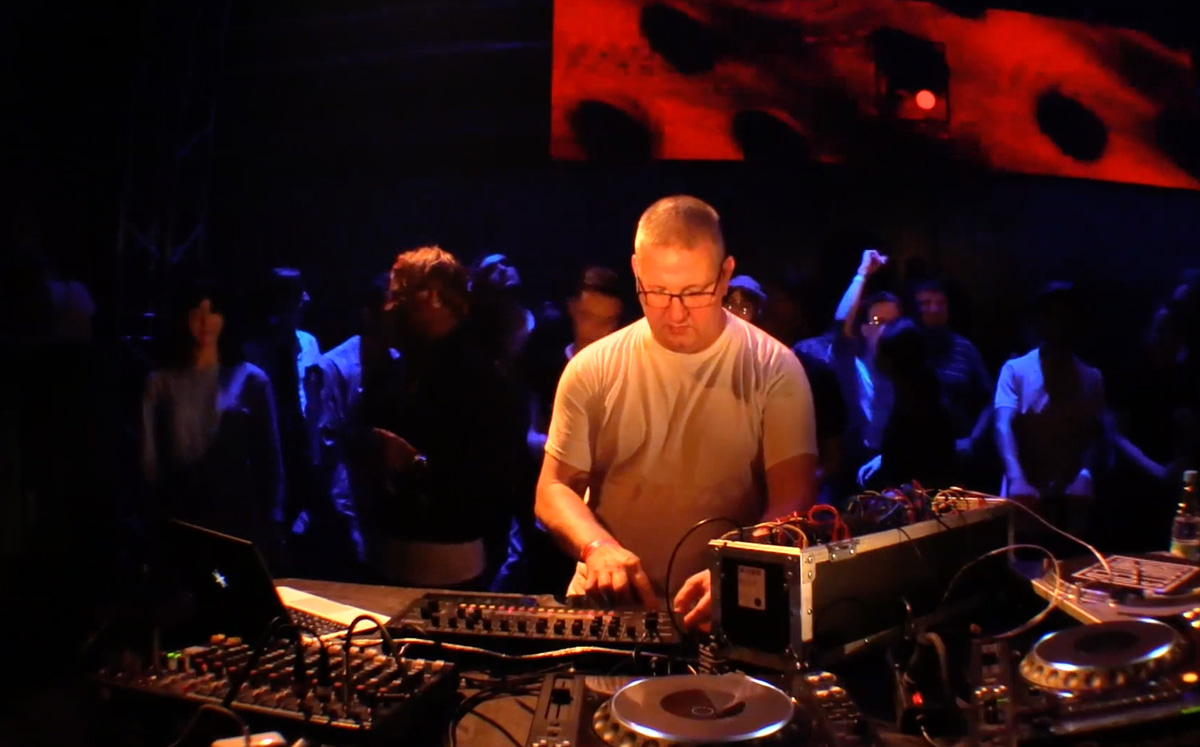 Photo of set In Aeternam Vale.