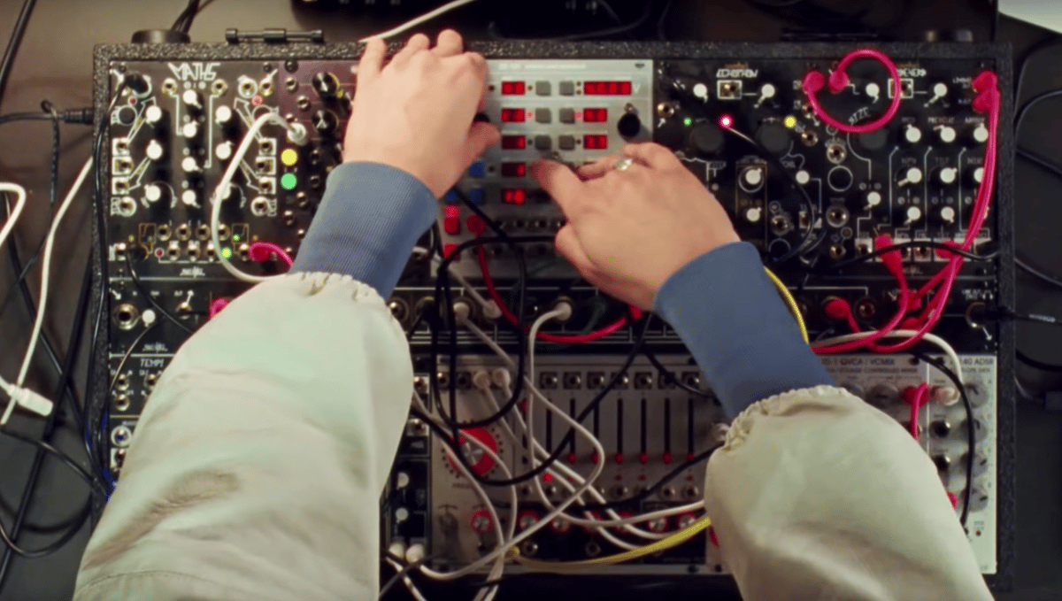 Photo of set Reverb with Caterina Barbieri | The Science of Sound.