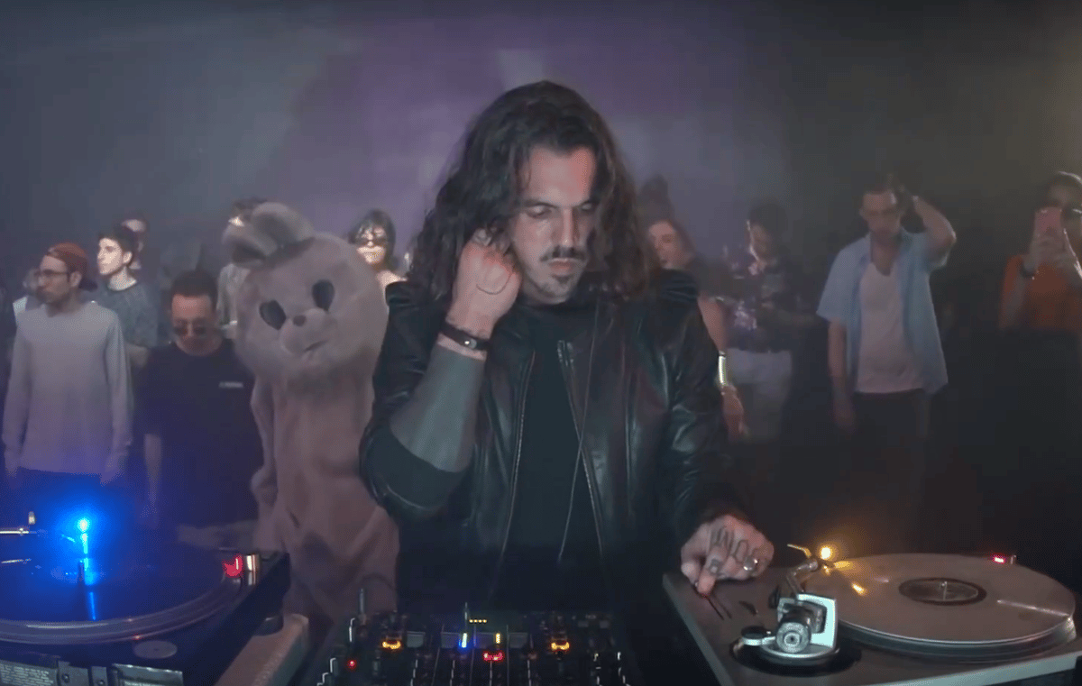 Photo of set Anshaw Black.