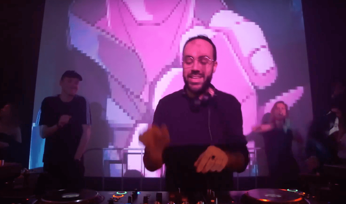 Photo of set Beraber.