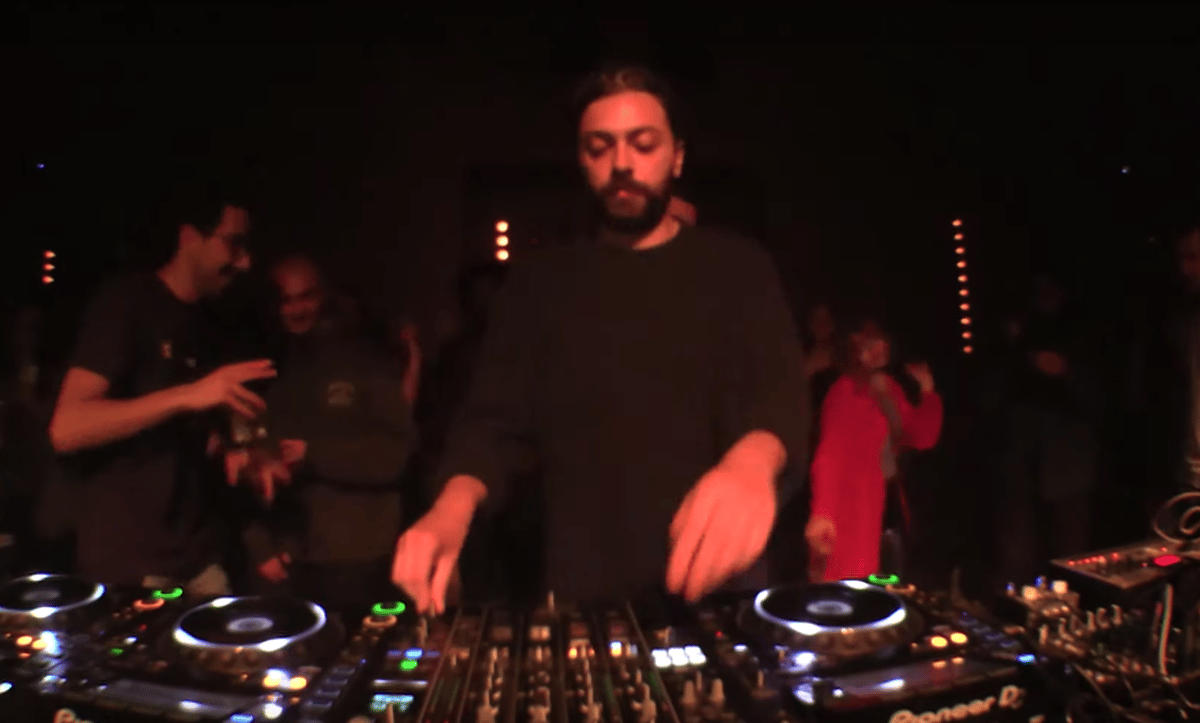 Photo of set Hadi Zeidan.