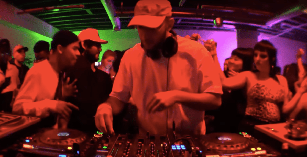 Photo of set Jarren.