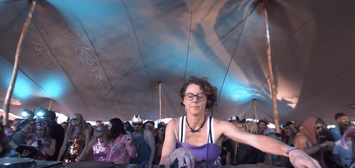 Photo of set The Librarian.