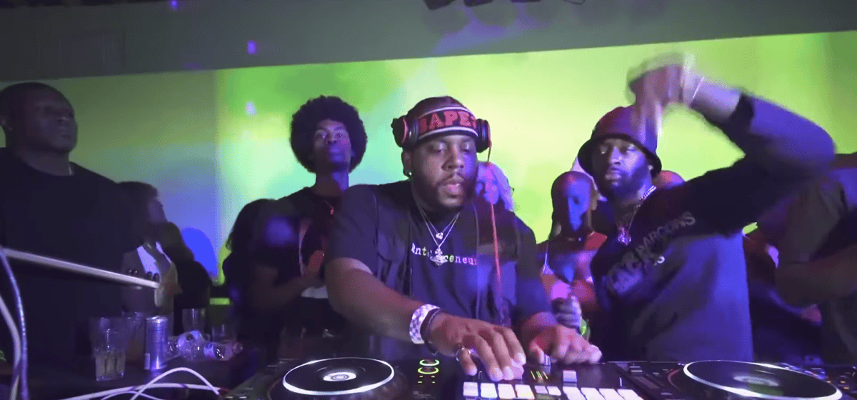 Photo of set Goldlink.