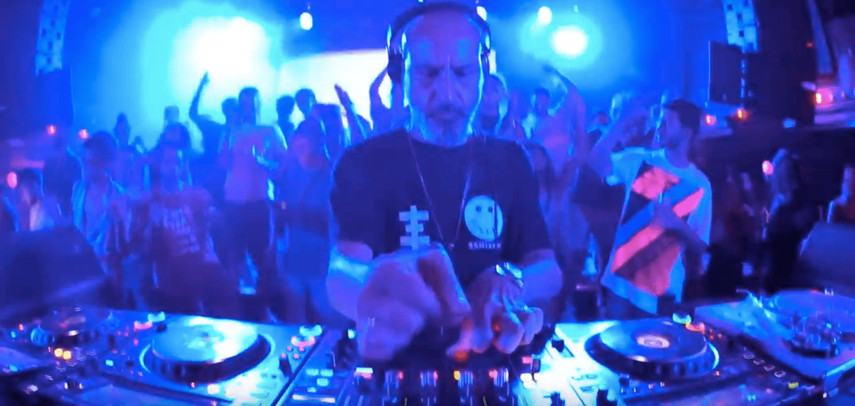 Photo of set DJ Fra.