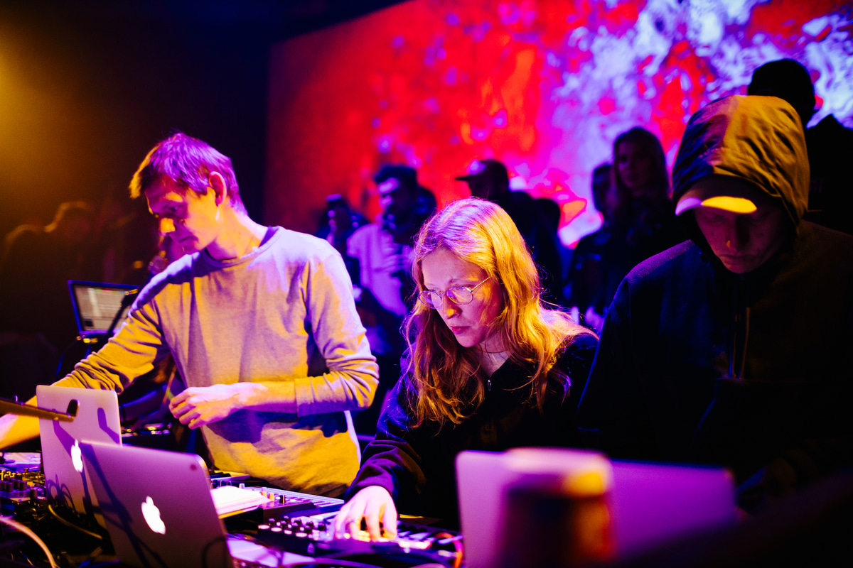 Photo of set Air Krew.