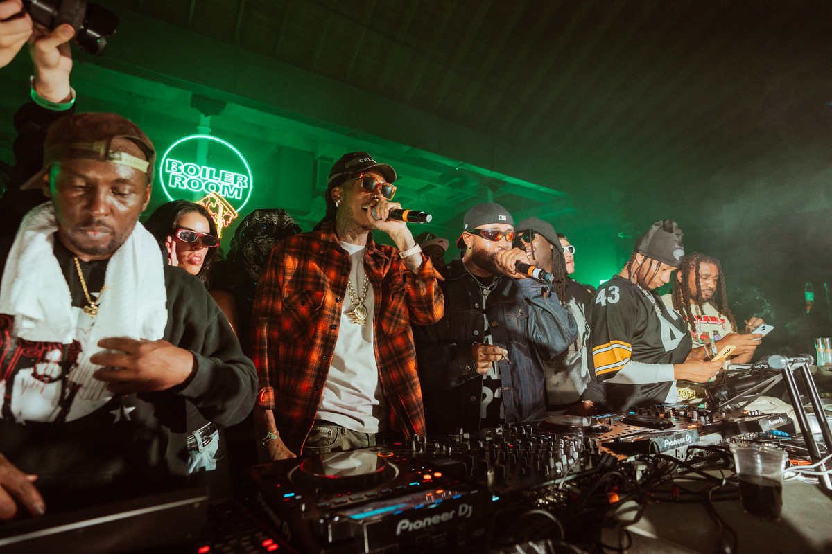 Photo of set Mike WiLL Made-It.