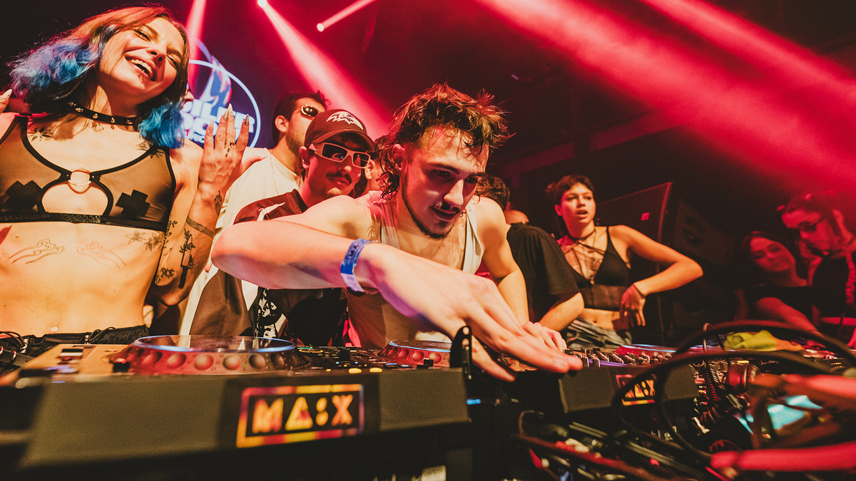 Photo of set Dasstudach.