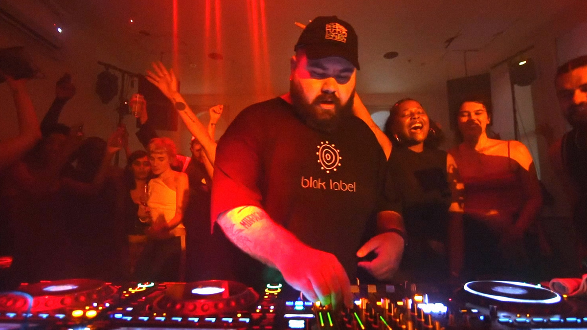 Photo of set dj pgz.