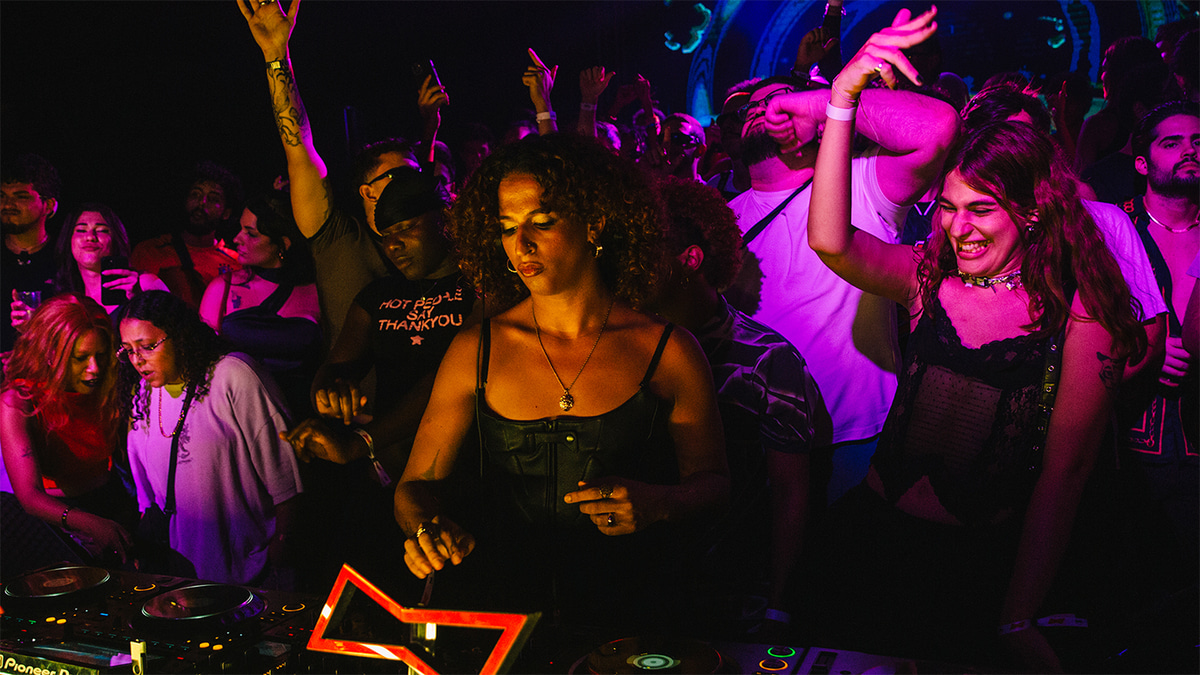 Photo of set Idlibra.