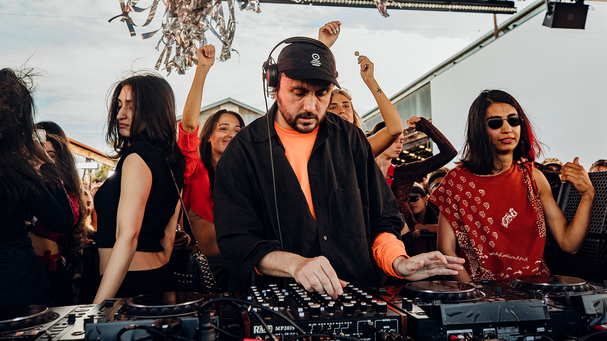 Photo of set John Talabot.