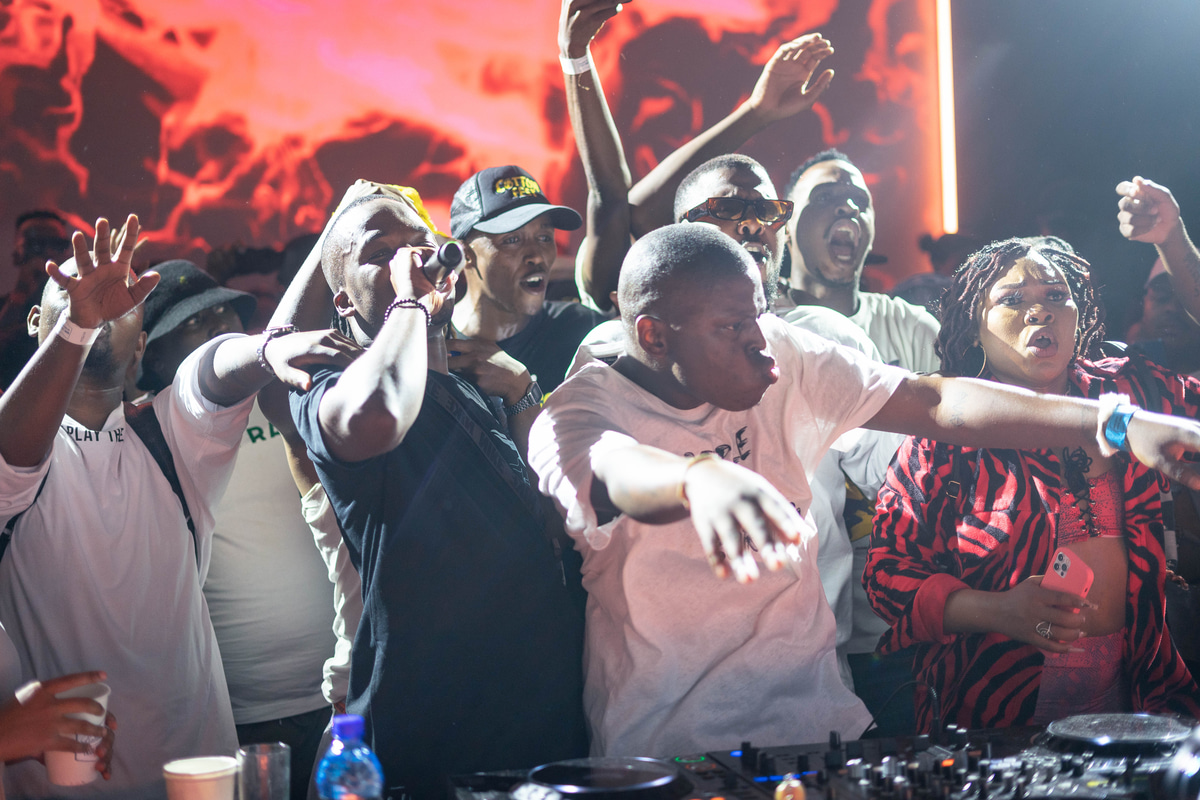 Photo of set Que DJ.