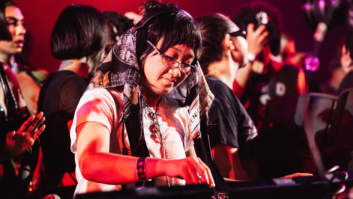 Photo of set Yaeji.