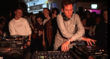 Photo of set Artwork 45 Min Mix.