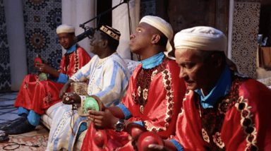 Photo of set Maâlem Mahmoud Guinia.