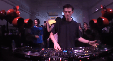 Photo of set Romare.